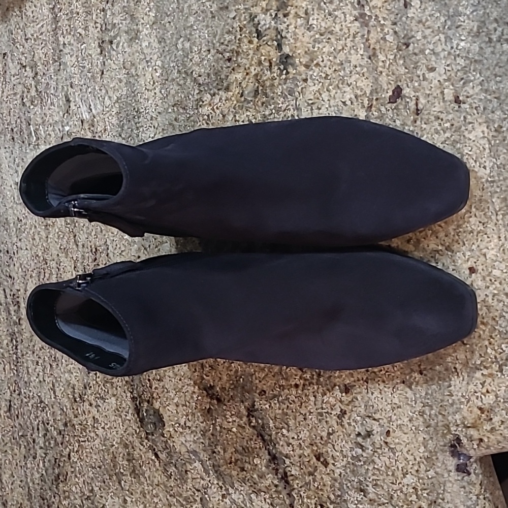 Aquatalia Ulyssa Black Suede Ankle Booties Size EU36.5 / US 6
